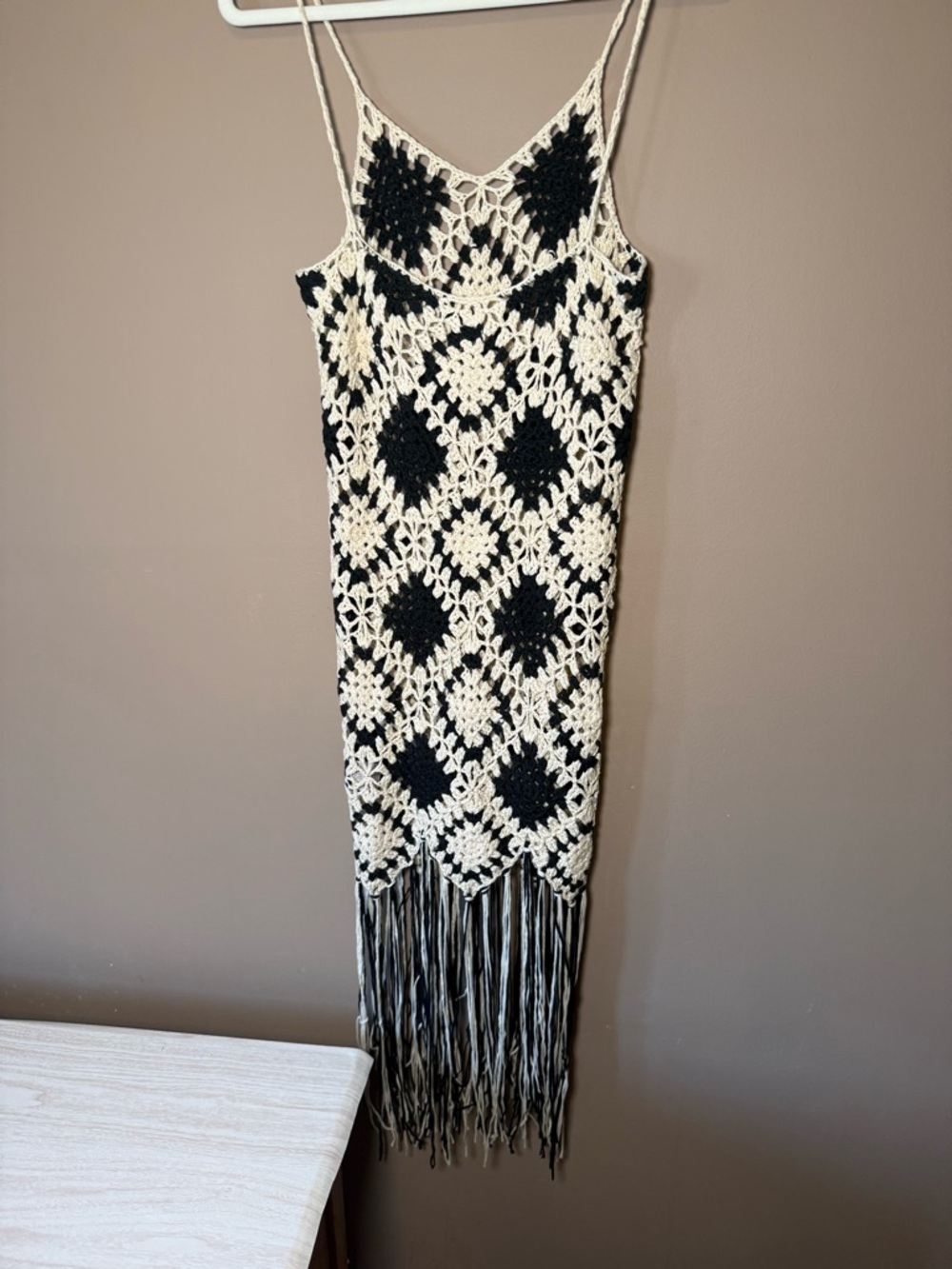 SHEIN Maija Color Block
Crochet Knit Dress - Picture 5 of 8